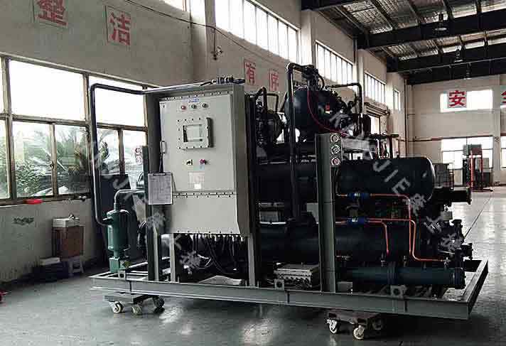 水冷螺桿復疊式制冷機組